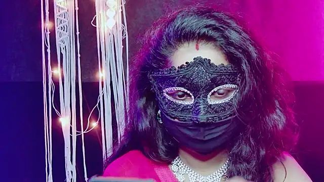 Snapshot of Exotic_Goddess chatting on November 18, 4:50 am Exotic Goddess online show from November 18, 4:50 am