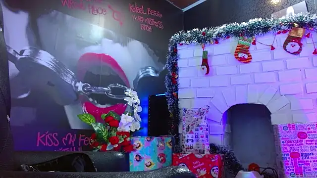 Snapshot of VALERY_MEER chatting on December 23, 6:05 pm VALERY MEER online show from December 23, 6:05 pm