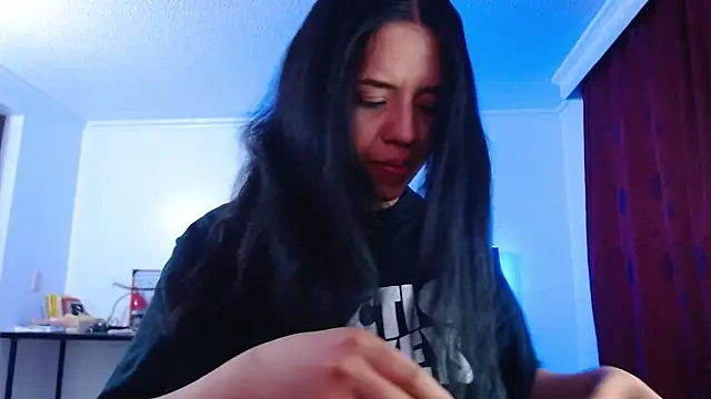 Snapshot of VALERY_MEER chatting on October 11, 12:21 am VALERY MEER online show from October 11, 12:21 am