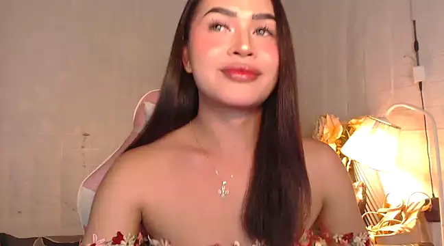 Ashely Lewis online show from January 7, 11:58 am