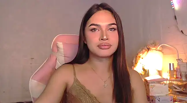 Ashely Lewis online show from January 23, 3:01 pm