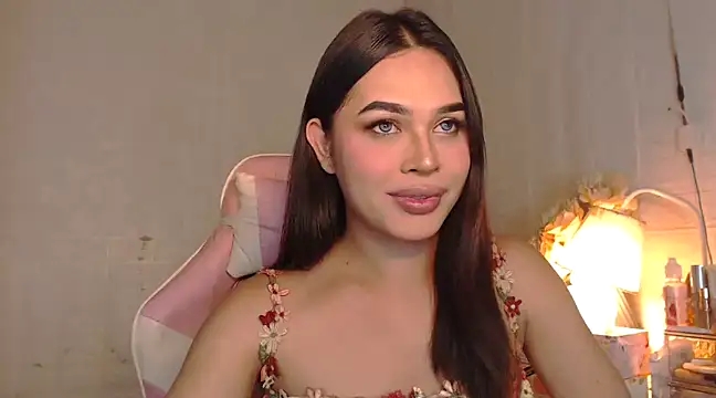 Ashely Lewis online show from January 25, 12:47 pm