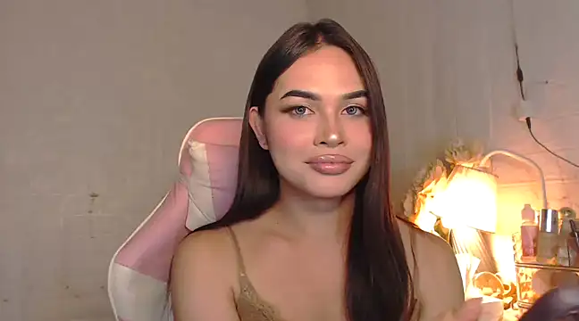 Ashely Lewis online show from February 1, 2:02 pm