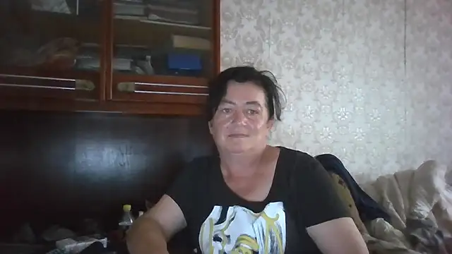 GypsiQueen2 online show from September 10, 9:53 am