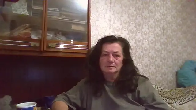 GypsiQueen2 online show from September 29, 8:35 pm