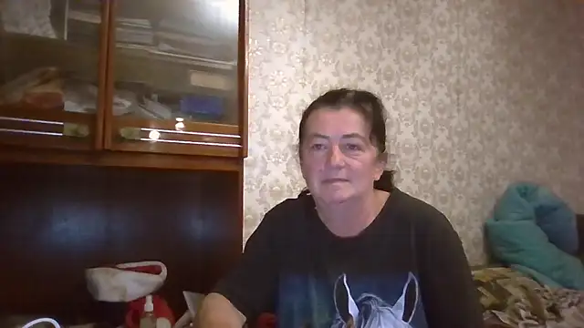 GypsiQueen2 online show from October 1, 7:09 pm