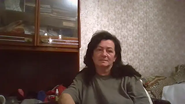 GypsiQueen2 online show from November 4, 4:06 pm