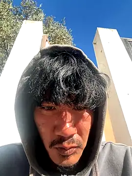 juniiorre online show from October 22, 9:09 am