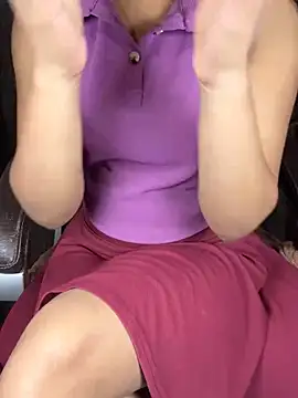 Snapshot of SCHOOL_Girl_0 chatting on January 10, 11:11 am SCHOOL Girl 0 online show from January 10, 11:11 am