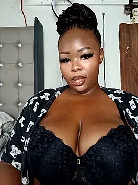 Snapshot of Aaaliyah445 chatting on January 11, 7:35 am Aaaliyah445 online show from January 11, 7:35 am