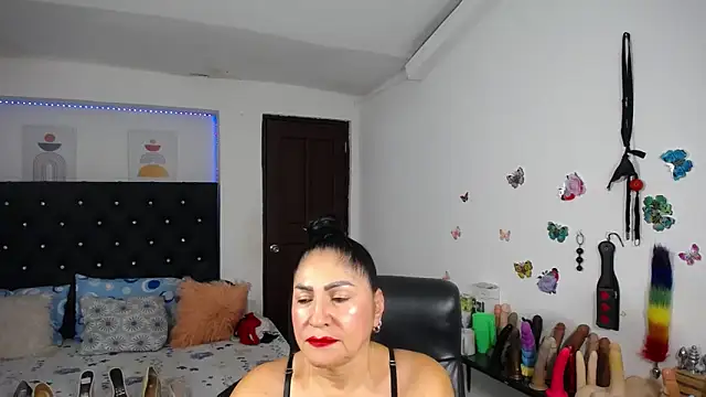 mature bigboobs10 online show from May 8, 4:29 am