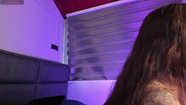 MERIDA TAYLOR online show from February 26, 7:05 pm