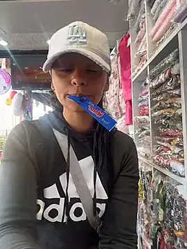 J loren online show from December 19, 7:54 pm