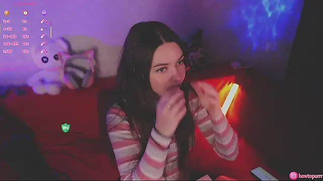 How2Meow online show from October 20, 5:24 pm