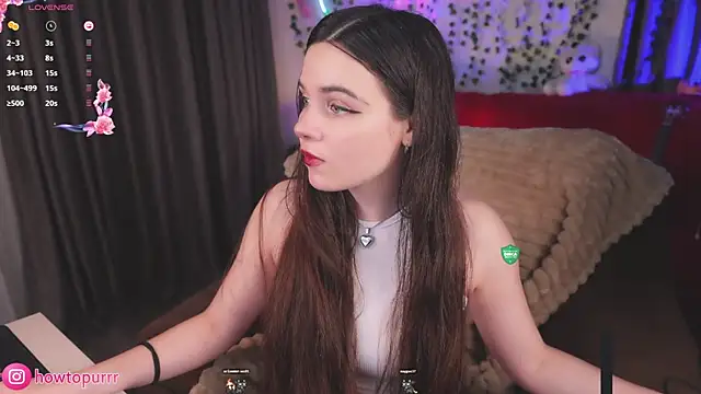 How2Meow online show from July 28, 5:34 pm