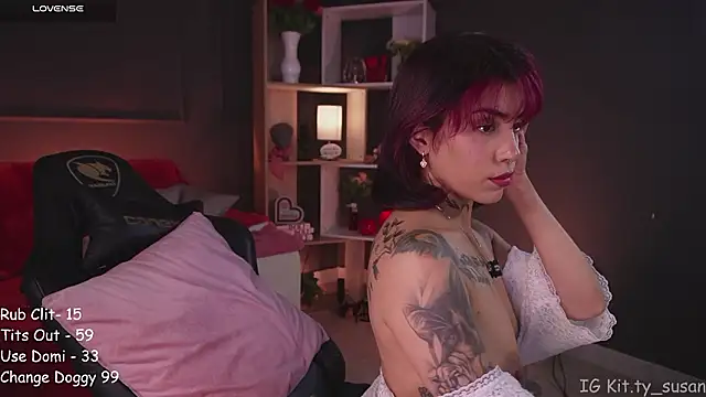 kitty pruu online show from March 18, 11:41 pm