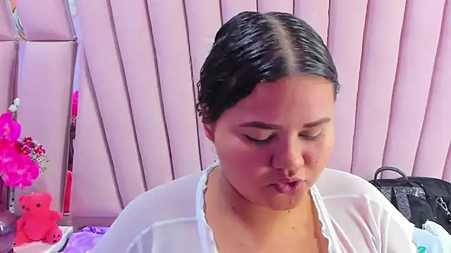 ValenTitis online show from February 9, 2:17 am