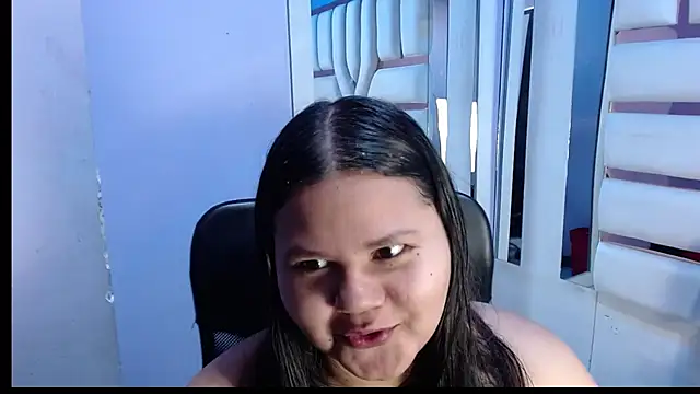 ValenTitis online show from December 15, 8:46 pm