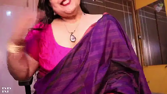 Snapshot of AgniPriya chatting on February 14, 6:08 pm AgniPriya online show from February 14, 6:08 pm