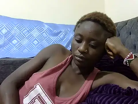 Snapshot of sweet_caci chatting on June 30, 10:33 pm sweet caci online show from June 30, 10:33 pm