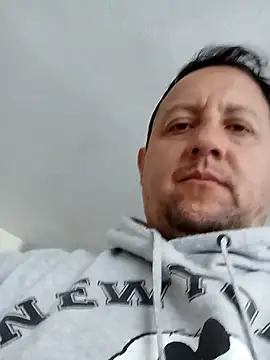 vergon10699 online show from December 2, 4:09 pm