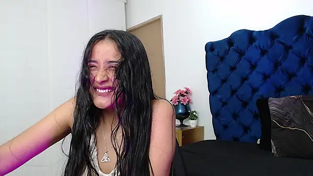 Snapshot of Lili666_ chatting on November 7, 3:17 am Lili666 online show from November 7, 3:17 am