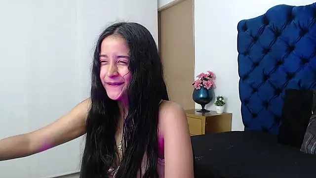 Snapshot of Lili666_ chatting on November 18, 3:12 am Lili666 online show from November 18, 3:12 am