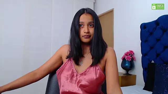 Snapshot of Lili666_ chatting on March 19, 3:32 am Lili666 online show from March 19, 3:32 am