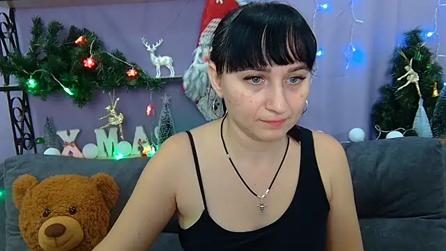 NinaFlawlees online show from December 3, 10:40 pm