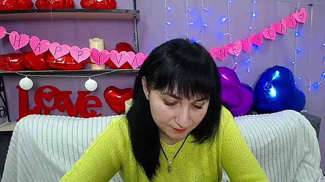 NinaFlawlees online show from February 7, 7:17 pm