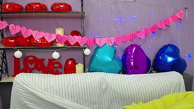 NinaFlawlees online show from February 7, 11:03 pm