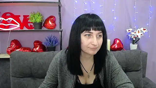 NinaFlawlees online show from March 7, 7:27 pm