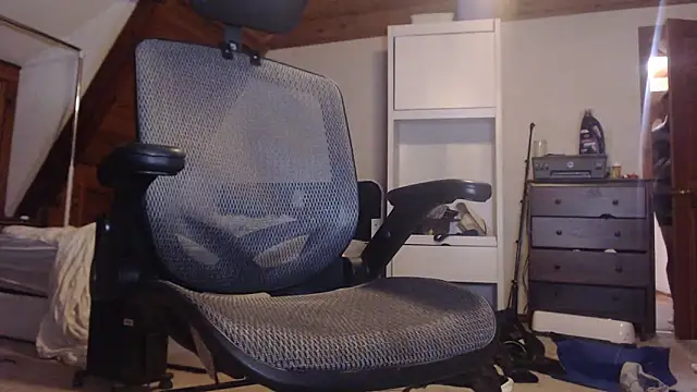 Snapshot of cashmasterzobistone chatting on February 3, 1:37 am cashmasterzobistone online show from February 3, 1:37 am