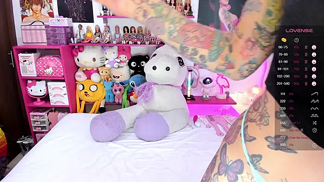 tattooBabyxxx online show from February 4, 8:59 pm