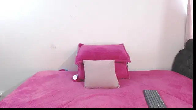 zohe  online show from November 26, 2:29 pm