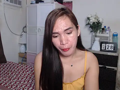 Msyensmith online show from October 28, 1:25 pm