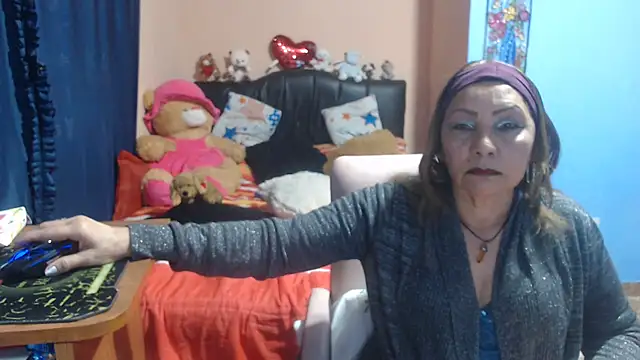 milfeddy  online show from March 6, 9:09 pm