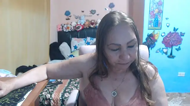 milfeddy  online show from April 14, 12:49 am