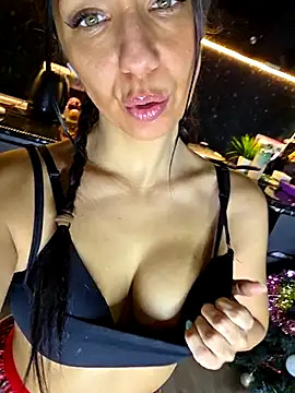 LeticiaWoods online show from December 22, 7:05 am