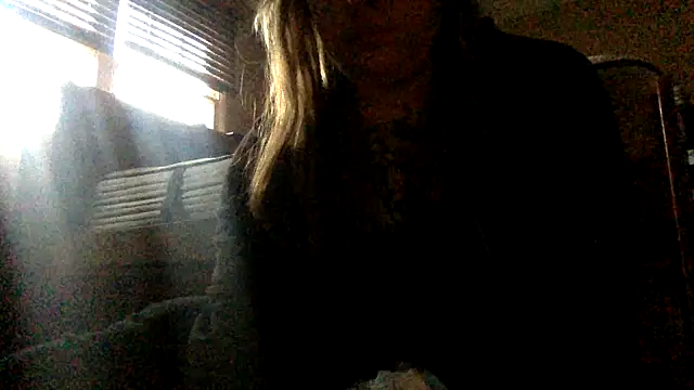 Snapshot of alexabunni chatting on December 5, 5:09 pm alexabunni online show from December 5, 5:09 pm