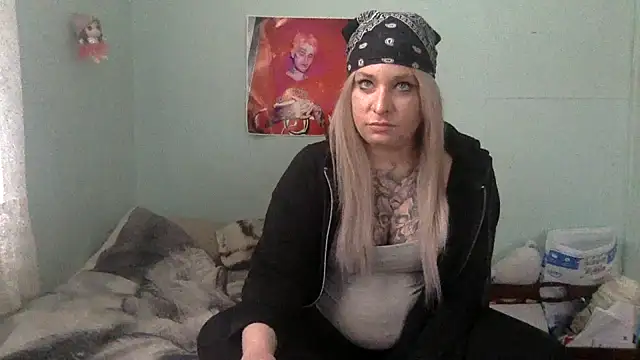 alexabunni online show from March 25, 2:01 pm