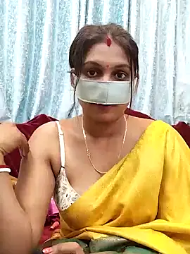 Queen Dolly online show from January 3, 5:53 pm