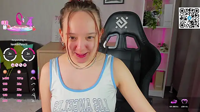 Snapshot of Fera1_Berry chatting on February 9, 12:36 am Fera1 Berry online show from February 9, 12:36 am