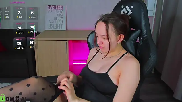 Fera1 Berry online show from March 4, 12:27 am