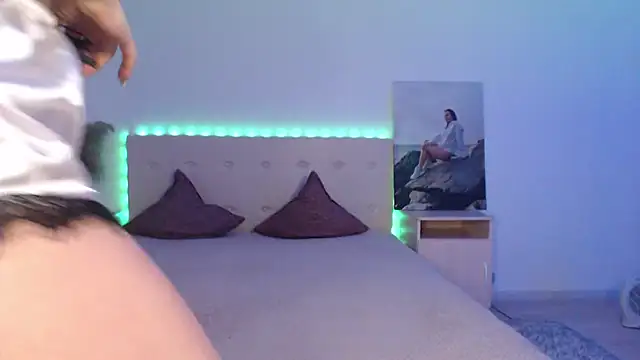 RoxannePure online show from November 20, 4:23 am