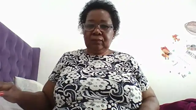 Snapshot of KinkyRicoSaisyours chatting on May 10, 7:13 am KinkyRicoSaisyours online show from May 10, 7:13 am