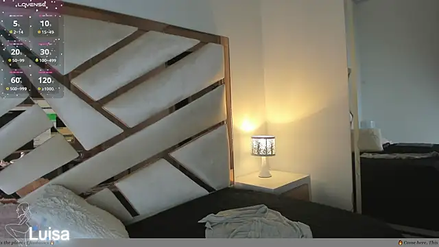 Naughty  Mom online show from December 18, 4:06 pm