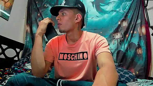 davidlatin66 online show from November 9, 11:58 pm