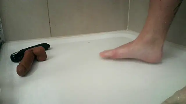 Snapshot of angelus112 chatting on December 22, 9:56 pm angelus112 online show from December 22, 9:56 pm