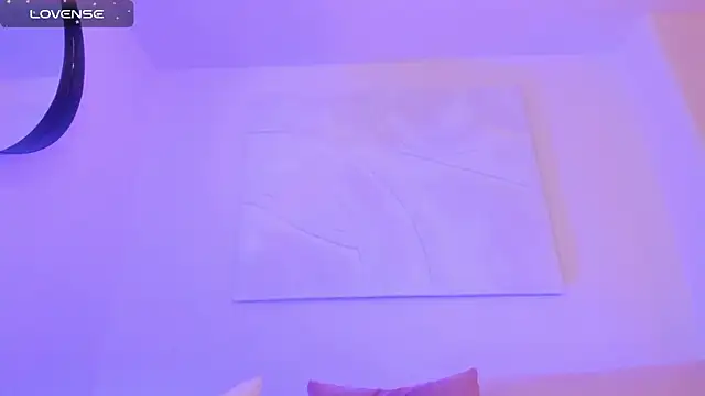 EveBensonX online show from March 15, 3:37 pm